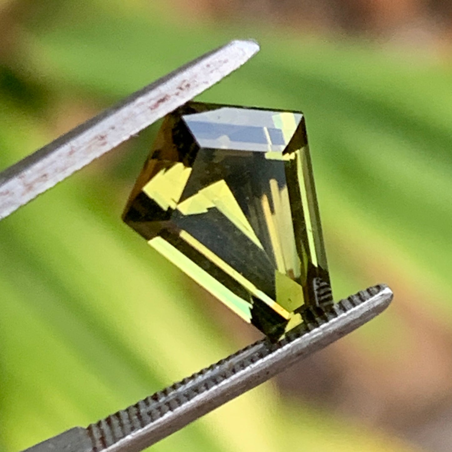 3.0ct Yellow/Green Coffin Cut Australian Sapphire -  Unheated